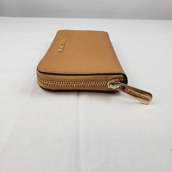 Michael Kors Tan Brown Wallet - Picture 6 of 15